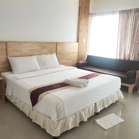 Yuwadee Resort Chalong Bagian luar foto