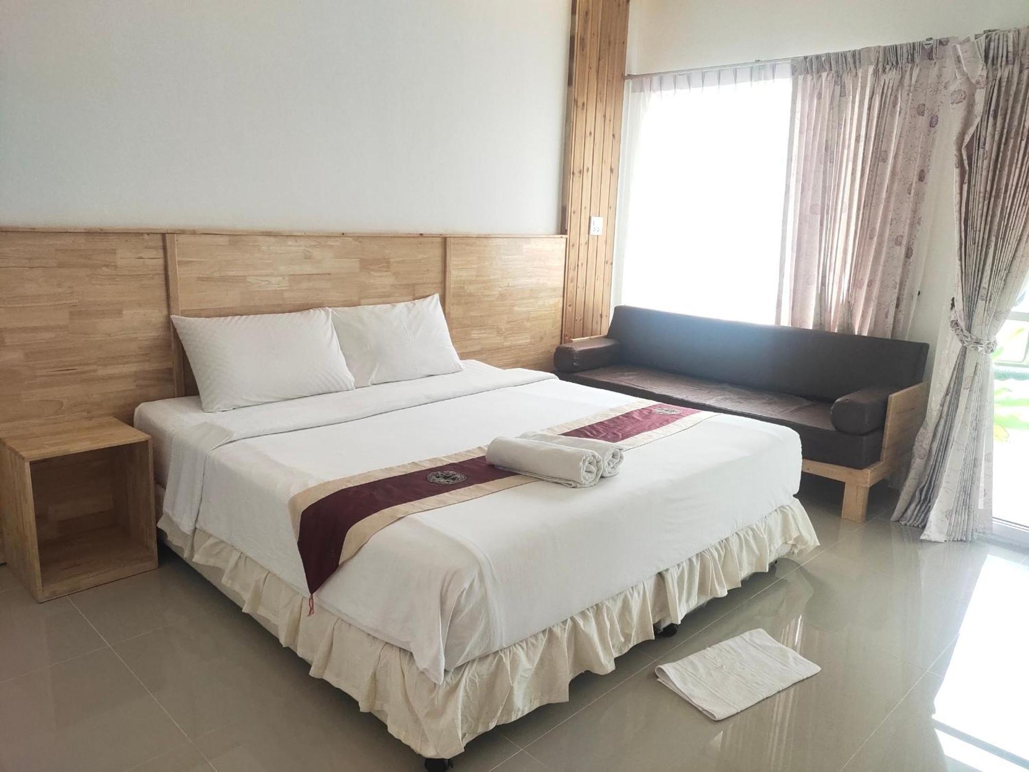 Yuwadee Resort Chalong Bagian luar foto
