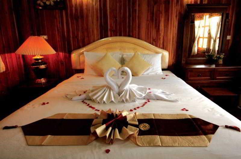 Yuwadee Resort Chalong Bagian luar foto