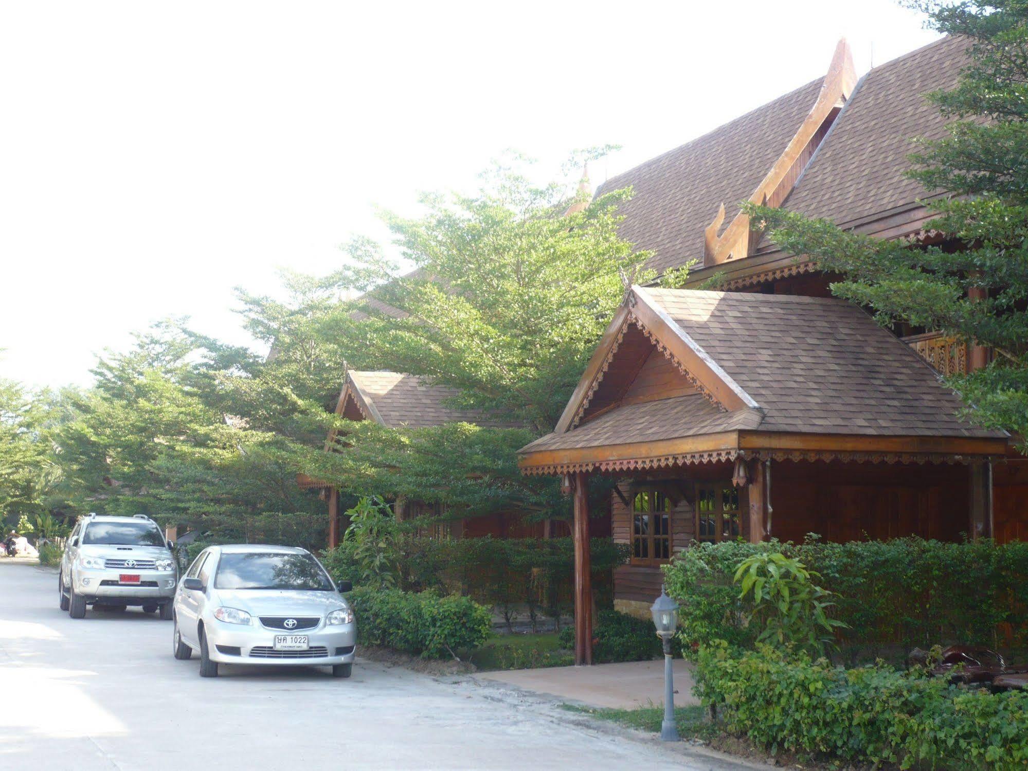 Yuwadee Resort Chalong Bagian luar foto