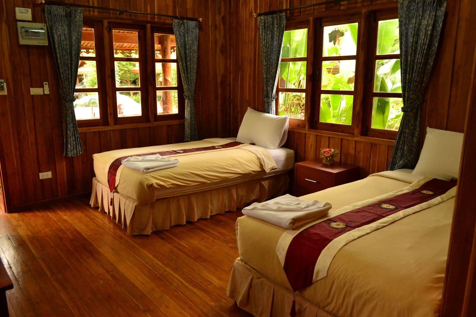 Yuwadee Resort Chalong Bagian luar foto