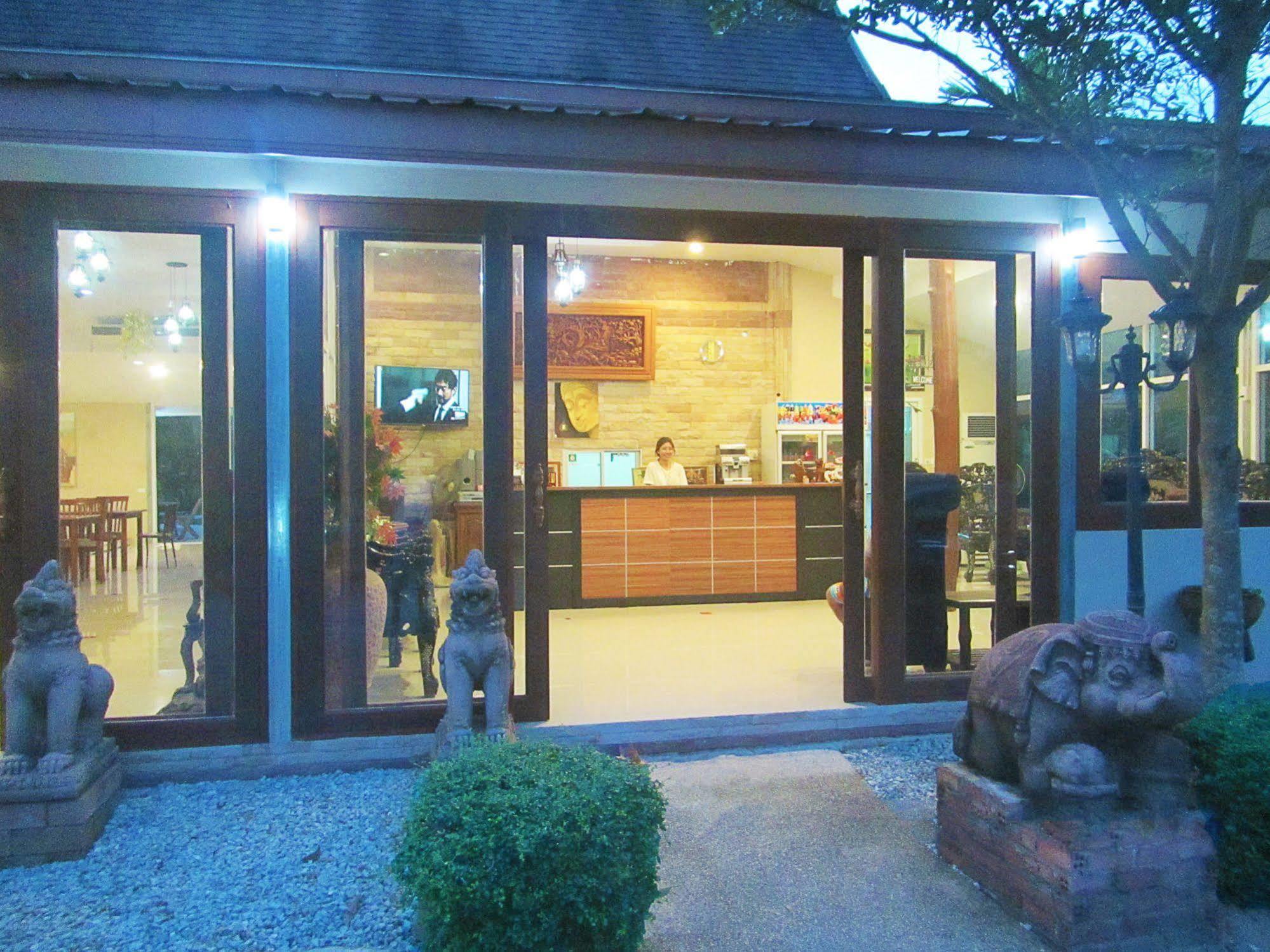 Yuwadee Resort Chalong Bagian luar foto