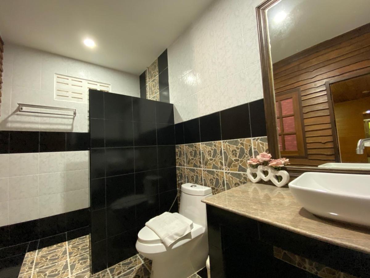 Yuwadee Resort Chalong Bagian luar foto