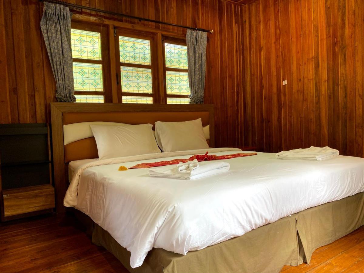 Yuwadee Resort Chalong Bagian luar foto