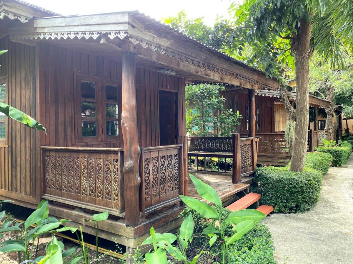 Yuwadee Resort Chalong Bagian luar foto