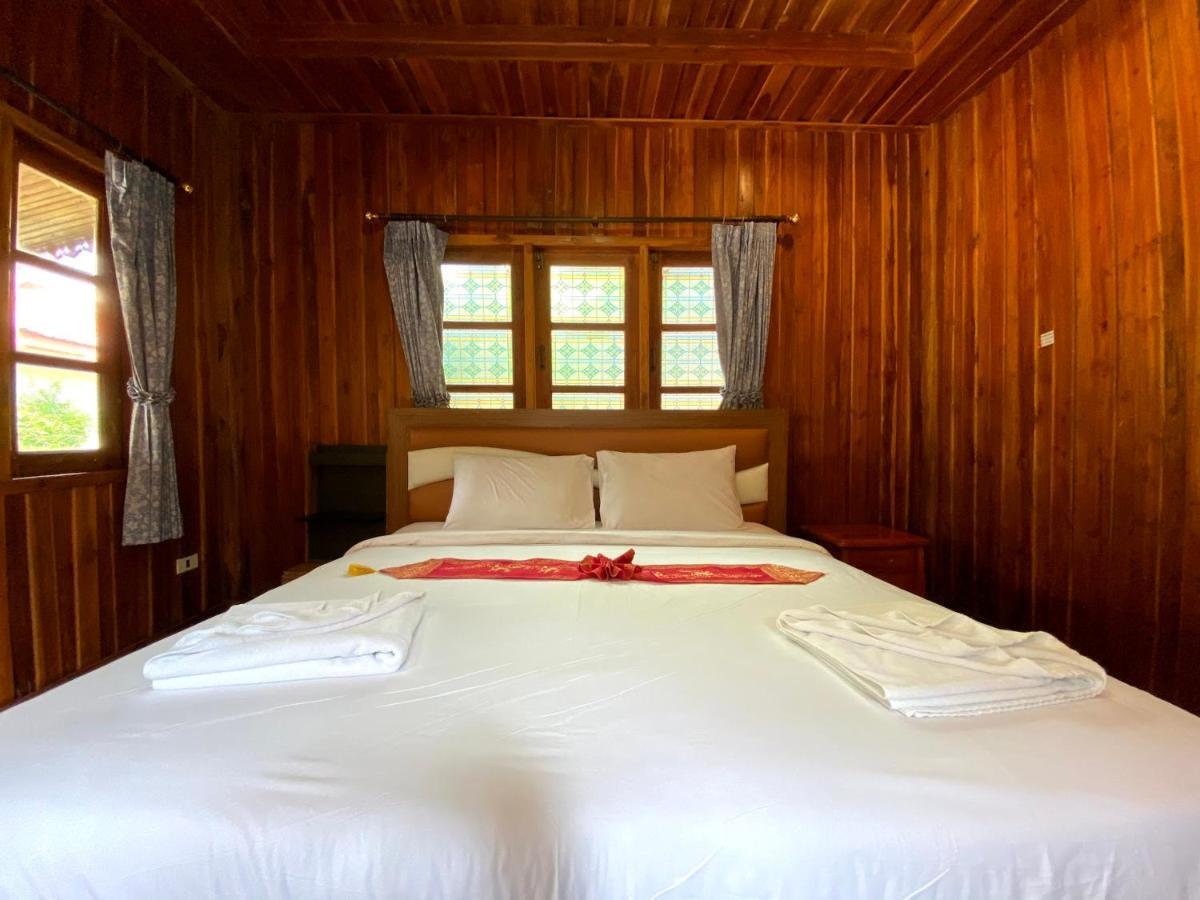 Yuwadee Resort Chalong Bagian luar foto