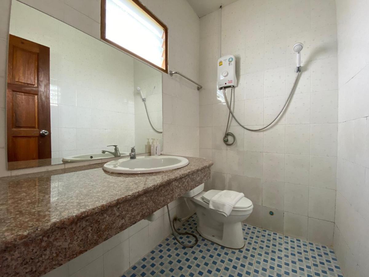 Yuwadee Resort Chalong Bagian luar foto